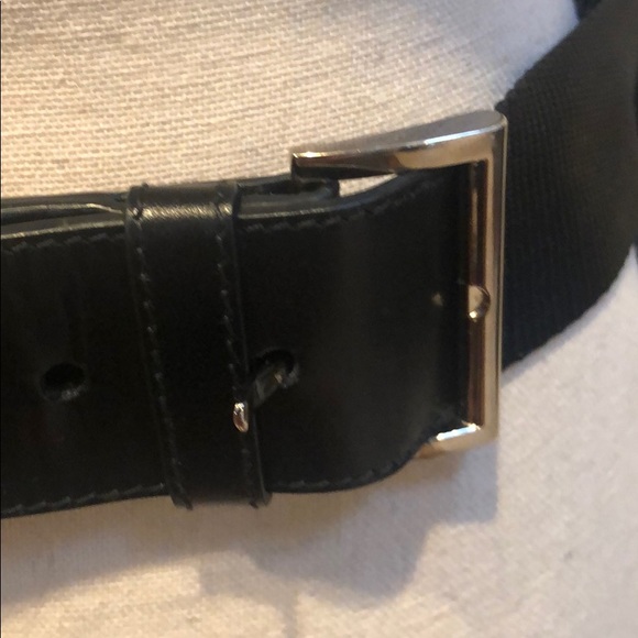 AUTHENTIC PRADA BELT BAG - Picture 2 of 8